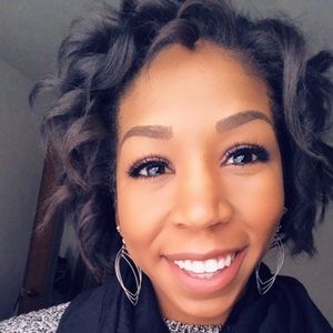 Meet your Posher, Faye